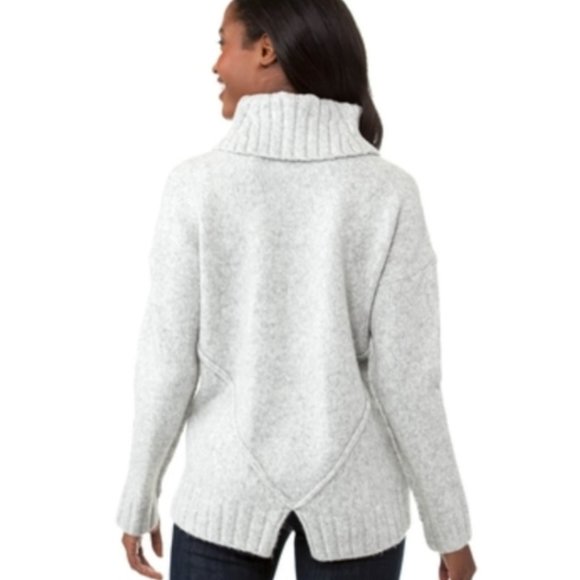 ❤SOLD!!!NWT Michael Kors Pearl Heather Sweater - Picture 4 of 9